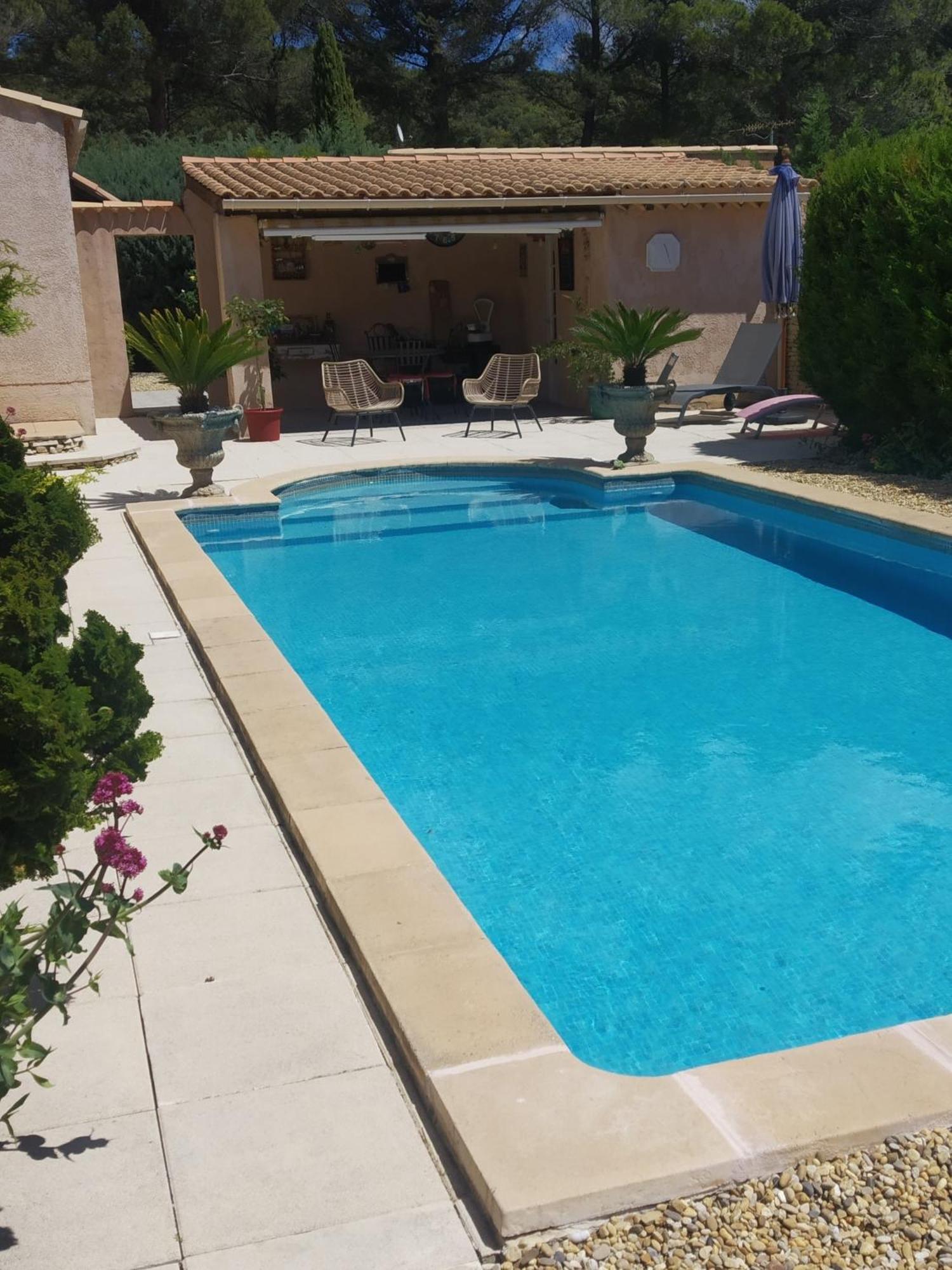 L'Eolyre Bed & Breakfast La Motte-d'Aigues Exterior photo